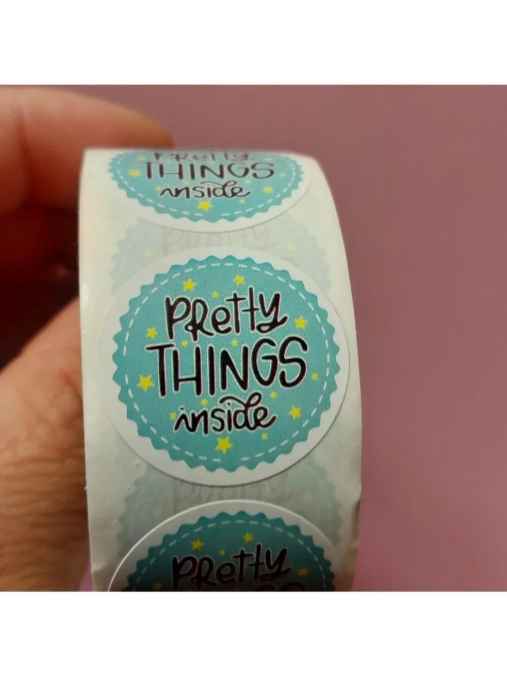 500 pretty things inside sticker roll 1 inch